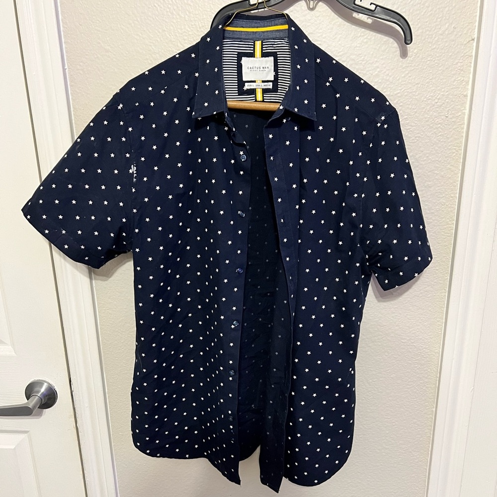 Cactus man navy blue button down , good for classic events or interviews . - Picture 1 of 1